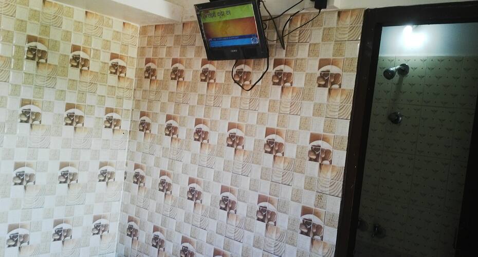 Om Sri Sai Residency Deluxe Lodge, Mysore 2